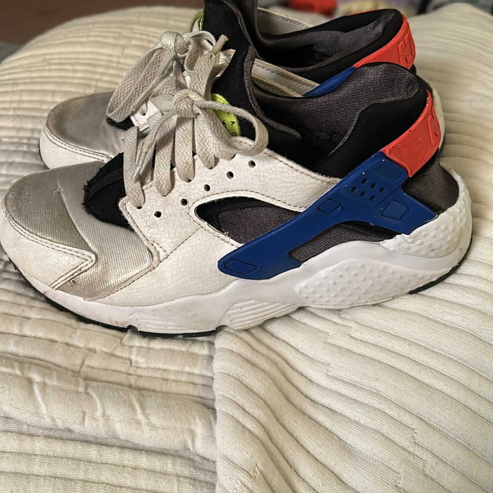 Huaraches - Picture 3 of 3
